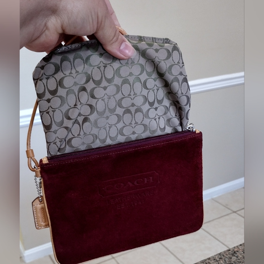 COACH 1941 Large Oxblood Suede Leather Wristlet Clutch Purse - Picture 9 of 16